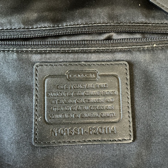 Coach Ashley Leather Hippie Pleated Shoulder Bag in black Snakeskin Trim. - Picture 10 of 13